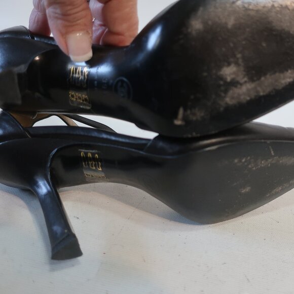 Authentic Chanel Black Pointy Leather Chain Link T-Strap Heels 39.5 US/9.5 - Picture 8 of 16